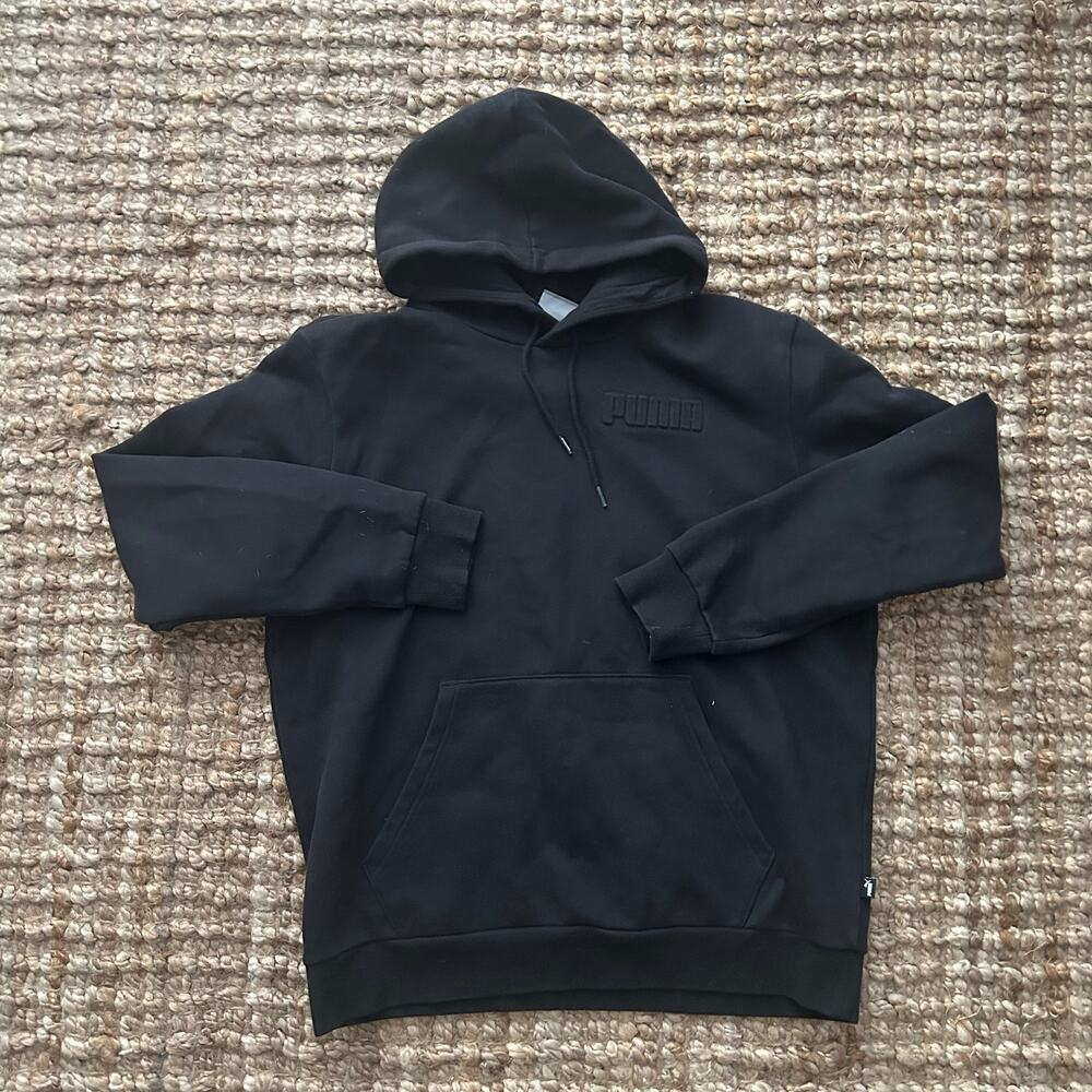 Puma Men’s Black Hoodie Size L Pullover Embossed Logo EUC